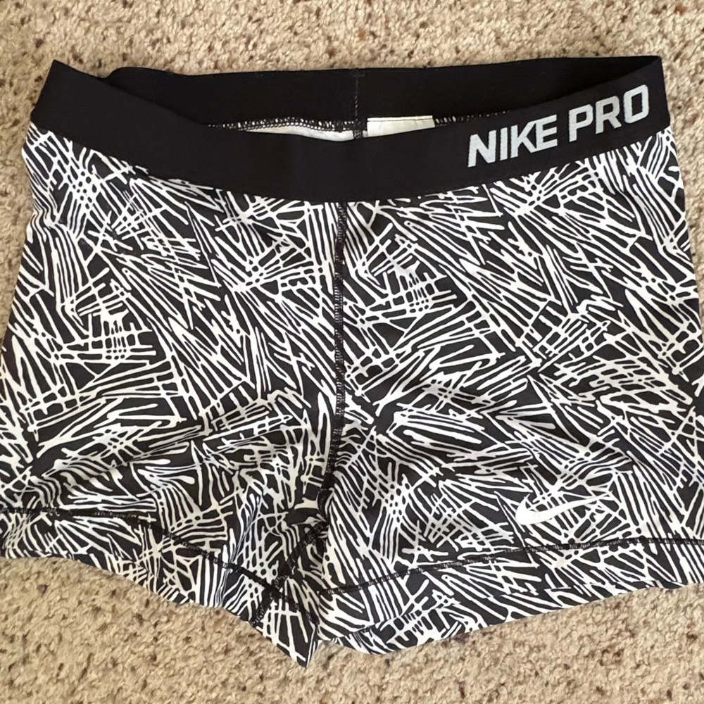 Nike Pro Women's Athletic Shorts - Black and White Pattern